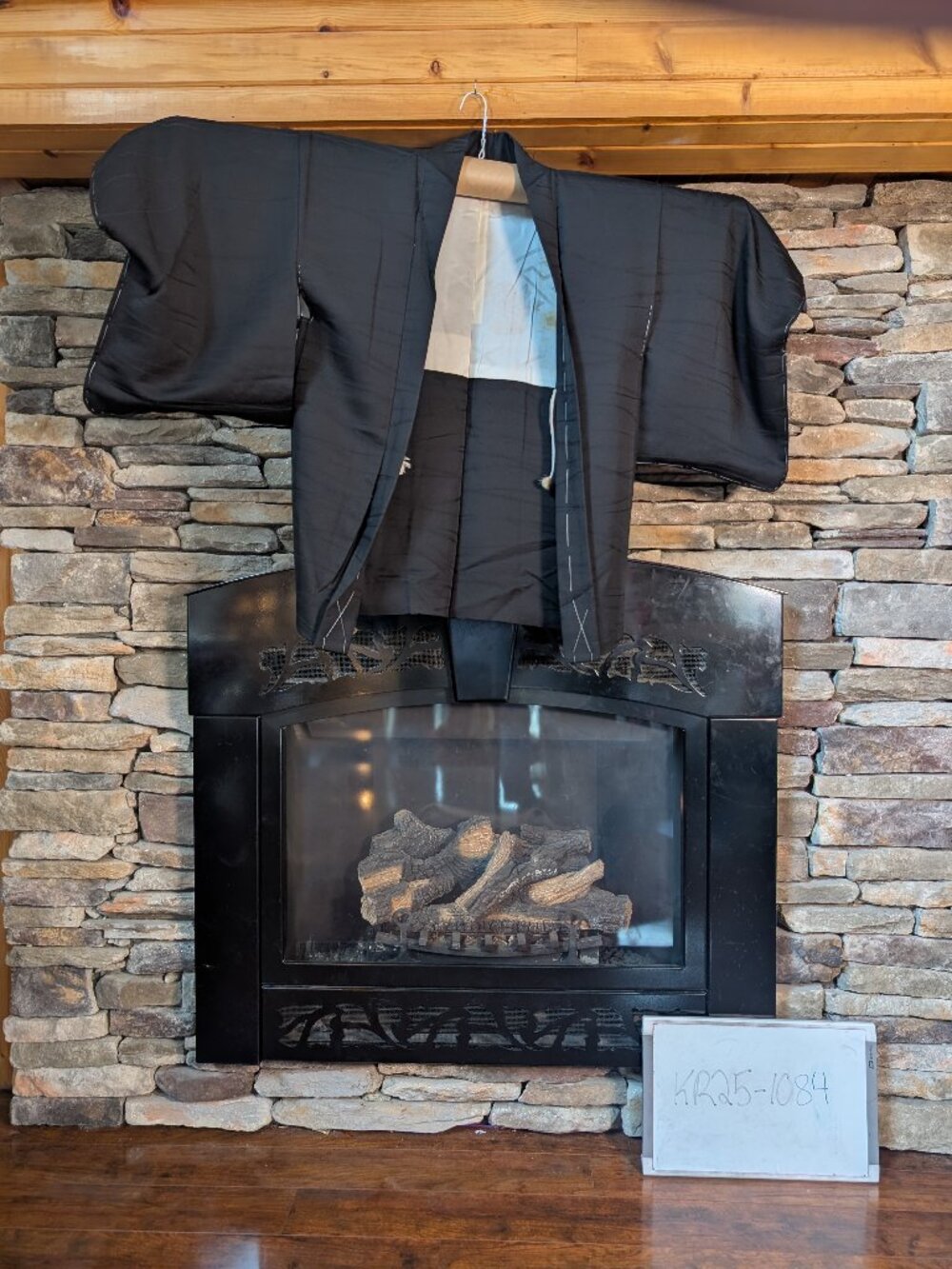 Black haori with a crest on a back - Kimono style Blazer